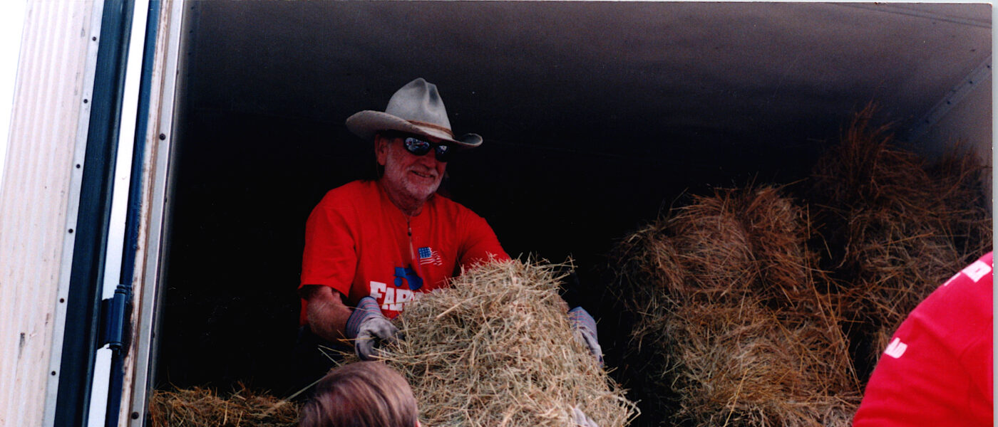 WIllie Nelson, Haylift